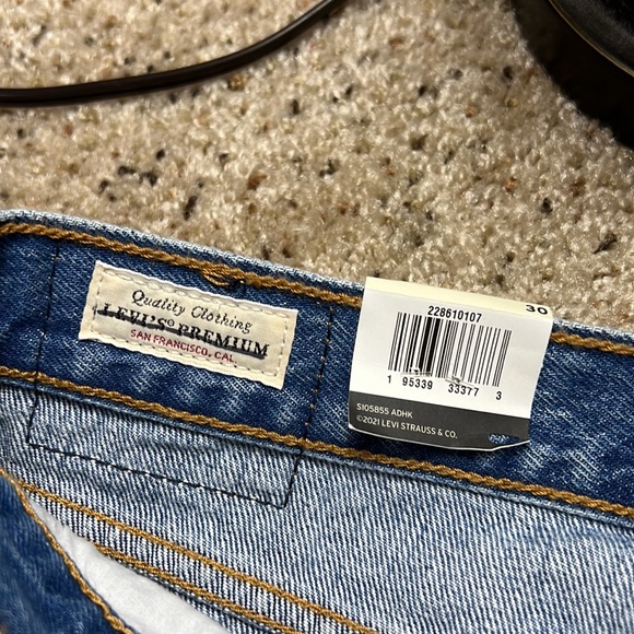 NWT High Rise Free People x Levi’s Wedgie Distressed Jeans- sz30 - Picture 6 of 10